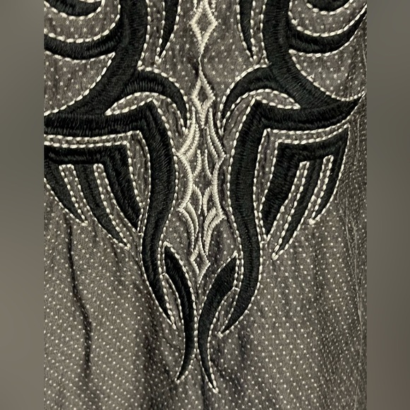 SOLD L $84.50 Signature ROAR from Buckle Gravity Shirt - Picture 10 of 14